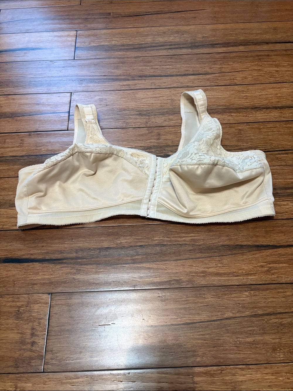 Jodee Mastectomy Bra 46D Style 3315 Beige Floral